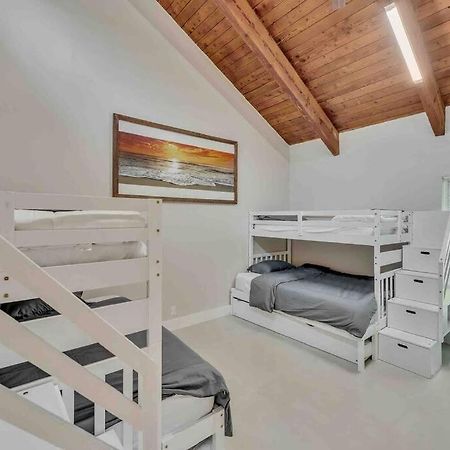 Вилла Rare Hidden Getaway Heated Pool 1.5 Acres! Sleeps 16 Форт-Лодердейл Экстерьер фото